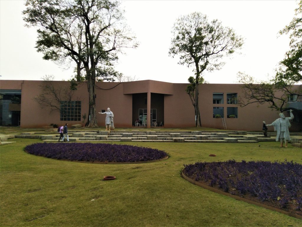 India Invented Zero — And Then Forgot It Invented Almost Everything Else - Garden of IUCAA with statues